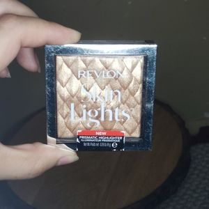 Revlon skin lights prismatic highlighter